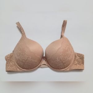 Victoria's Secret by Victoria bra - Nude with lace detail - 36C
